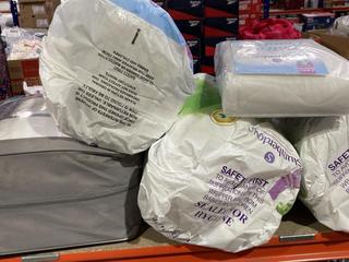 Lot 896  
            Chesterfield SR45 - Parcel Delivery Only 

                
5 X ASSORTED BEDDING ITEMS TO INCLUDE SLUMBERDOWN COTTON COMFORT DOUBLE MATTRESS ...
