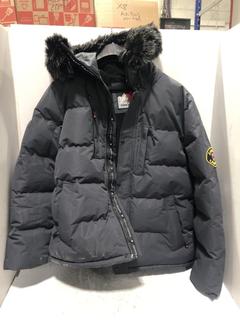Lot 929  
            Chesterfield SR45 - Parcel Delivery Only 

                
BLACK ZAVETTI CANADA OSHAWA 2.0 PUFFER PARKA JKT ASPHALT (LOCATION: D8)