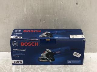 Lot 940  
            Chesterfield SR45 - Parcel Delivery Only 

                
BOSCH PROFESSIONAL ANGLE GRINDER GWS 750 (LOCATION: D8)