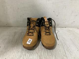 Lot 989  
            Chesterfield SR45 - Parcel Delivery Only 

                
TIMBERLAND EURO SPRING TREKKER ANKLE BOOT IN WHEAT UK SIZE 6.5 (LOCATION: D10)
