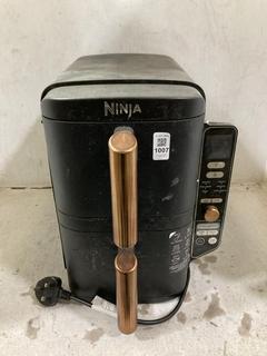 Lot 1007  
            Chesterfield SR44 - Parcel Delivery Only 

                
NINJA DOUBLE STACK XL AIR FRYER VERTICAL DUAL DRAWER (LOCATION: C6)