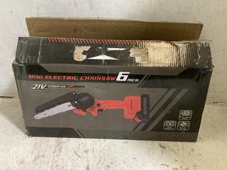 Lot 1052  
            Chesterfield SR44 - Parcel Delivery Only 

                
MINI ELECTRIC 21V UP BRUSHLESS 6-INCH CHAINSAW (LOCATION: F7) 18+ PROOF OF ID