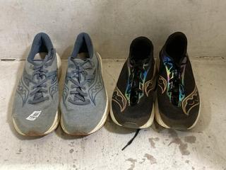 Lot 1061  
            Chesterfield SR44 - Parcel Delivery Only 

                
SAUCONY POWER RUN BIO + TRAINERS IN BLUE SIZE 10 UK TO INCLUDE SAUCONY POWER RUN ...