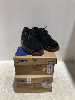 Lot 1108  
            Chesterfield SR44 - Parcel Delivery Only 

                
3 X ASSORTED TRAINERS TO INCLUDE ASICS GEL KAYANO 31 WOMEN SHOES IN LILAC SIZE 7....