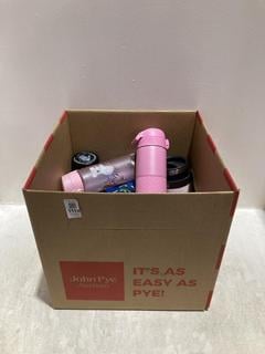 Lot 1114  
            Chesterfield SR44 - Parcel Delivery Only 

                
BOX OF ASSORTED BOTTLES TO INCLUDE SUPER SPARROW STAINLESS STEEL FLASK (LOCATION:...