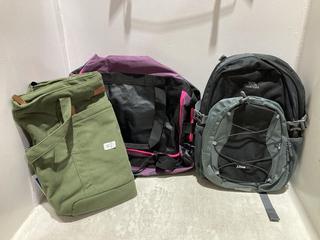 Lot 1133  
            Chesterfield SR44 - Parcel Delivery Only 

                
3 X ASSORTED BAGS TO INCLUDE TRESPASS ALBUS 30 BACKPACK IN GREY (LOCATION: B1)