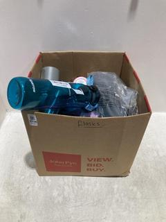 Lot 1134  
            Chesterfield SR44 - Parcel Delivery Only 
                
BOX OF ASSORTED BOTTLES TO INCLUDE SUPER SPARROW BLUE WATER BOTTLE (LOCATION: B1)