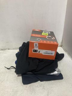 Lot 1149  
            Chesterfield SR44 - Parcel Delivery Only 

                
5 X ASSORTED CLOTHING ITEMS TO INCLUDE TRESPASS THERMAL KNITTED RIB BASE LAYER SE...