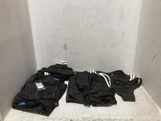 Lot 1202  
            Chesterfield SR44 - Parcel Delivery Only 

                
QTY OF ASSORTED ADULTS BRANDED CLOTHING TO INCLUDE UNDER ARMOUR JOGGERS IN BLACK/...