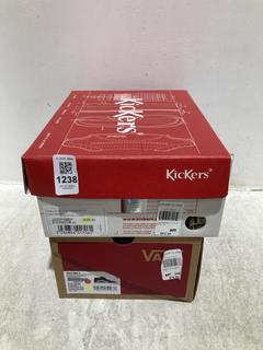 Lot 1238  
            Chesterfield SR44 - Parcel Delivery Only 

                
VANS WARD MID V SHOES IN BLACK UK SIZE 13 TO INCLUDE KICKERS KICK HI CORE SHOES I...