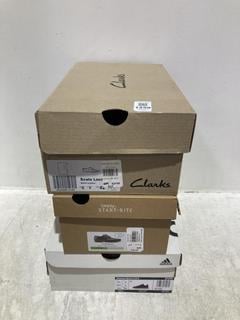 Lot 1250  
            Chesterfield SR44 - Parcel Delivery Only 

                
3 X ASSORTED SHOES TO INCLUDE ADIDAS TENSAUR SPORT 2.0 TRAINERS IN BLACK SIZE UK ...