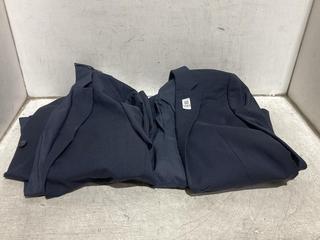 Lot 1283  
            Chesterfield SR44 - Parcel Delivery Only 

                
2 X SELECTED HOMME MENS SLIM FIT SUIT JACKET IN NAVY UK SIZE 38 REG (LOCATION: B5)