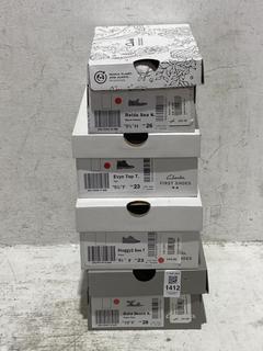 Lot 1412  
            Chesterfield SR44 - Parcel Delivery Only 

                
4 X ASSORTED KIDS SHOES TO INCLUDE CLARKS EVYN TOP BOOTS IN TAN SIZE UK 6.5 (LOCA...