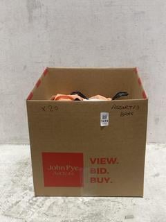 Lot 1419  
            Chesterfield SR44 - Parcel Delivery Only 

                
20 X BOX OF ASSORTED UNDERWEAR ITEMS TO INCLUDE PEACH BRA SIZE XL (LOCATION: B8)