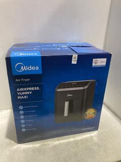 Lot 1492  
            Chesterfield SR44 - Parcel Delivery Only 

                
MIDEA MAD7OF9APK SINGLE DRAWER AIR FRYER - ORIGINAL RRP £119 (LOCATION: A2)
