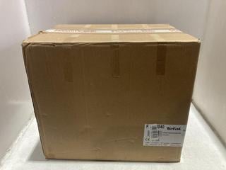 Lot 1496  
            Chesterfield SR44 - Parcel Delivery Only 

                
TEFAL OLEOCLEAN PRO FRYER (LOCATION: A2)