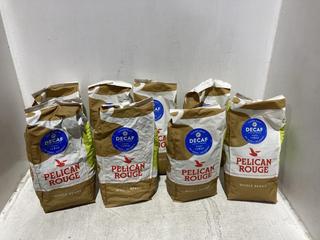 Lot 1554  
            Chesterfield SR44 - Parcel Delivery Only 

                
8 X PELICAN ROUGE DECAF WHOLE BEAN COFFEE 1000G TOTAL LOT ORIGINAL RRP £296 (LOCA...