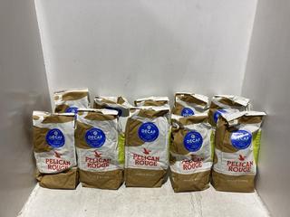 Lot 1557  
            Chesterfield SR44 - Parcel Delivery Only 

                
10 X PELICAN ROUGE DECAF WHOLE BEAN COFFEE 1000G TOTAL LOT ORIGINAL RRP £370 (LOC...