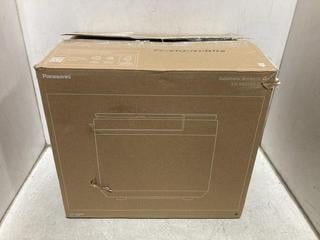 Lot 1600  
            Chesterfield SR44 - Parcel Delivery Only 

                
PANASONIC SD-TR255 BREAD MAKER IN SLIVER (LOCATION: A5)