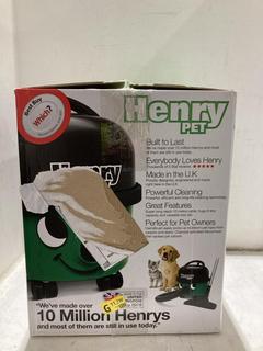 Lot 1636  
            Chesterfield SR44 - Parcel Delivery Only 

                
HENRY PET MODEL VACUUM CLEANER (LOCATION: A7)
