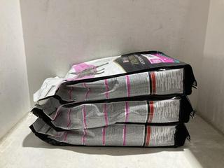 Lot 1675  
            Chesterfield SR44 - Parcel Delivery Only 

                
3 X PURINA PRO PLAN URINARY CAT BISCUITS ( BBE 11/2025 ) (LOCATION: A8)