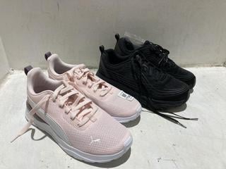 Lot 1728  
            Chesterfield SR44 - Parcel Delivery Only 

                
PUMA ANZARUN LITE SNEAKERS IN PINK UK SIZE 8.5 TO INCLUDE SKECHERS ULTRA GO WORKS...