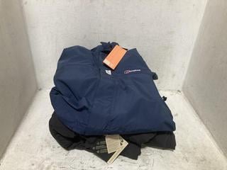 Lot 330  
            Chesterfield SR44 - Parcel Delivery Only 

                
BERGHAUS NAVY BLUE WATERPROOF JACKET SIZE M UK TO INCLUDE HELLY HANSEN PUFFER COA...