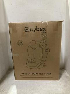 Lot 776  
            Chesterfield SR44 - Parcel Delivery Only 

                
CYBEX GOLD SOLUTION S2 I-FIX CAR SEAT (LOCATION: D5)