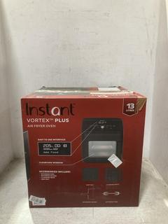 Lot 779  
            Chesterfield SR44 - Parcel Delivery Only 

                
INSTANT 6-IN-1 VORTEX PLUS AIR FRYER OVEN - ORIGINAL RRP £120 (LOCATION: D5)