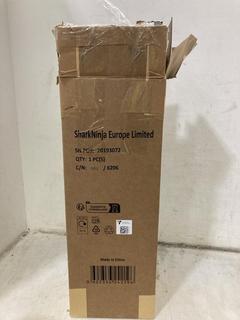 Lot 820  
            Chesterfield SR44 - Parcel Delivery Only 

                
SHARK CORDLESS PET MODEL HAND VAC (LOCATION: D7)