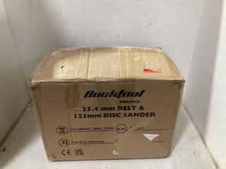 Lot 828  
            Chesterfield SR44 - Parcel Delivery Only 

                
VAX SPOT WASH MAX PET DESIGN CARPET CLEANER - ORIGINAL RRP £149 (LOCATION: D7)
