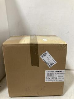 Lot 830  
            Chesterfield SR44 - Parcel Delivery Only 

                
INSTANT DOUBLE DRAWER AIR FRYER IN BLACK - ORIGINAL RRP £409 (LOCATION: D7)