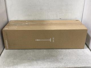 Lot 838  
            Chesterfield SR44 - Parcel Delivery Only 

                
SAMSUNG JET 65 STICK VACUUM - ORIGINAL RRP £199 (LOCATION: D8)