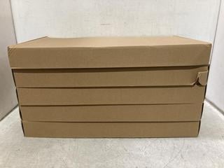 Lot 870  
            Chesterfield SR44 - Parcel Delivery Only 

                
KITCHEN FAUCET WITH PULL-DOWN SPRAYER IN GOLD (LOCATION: C1)