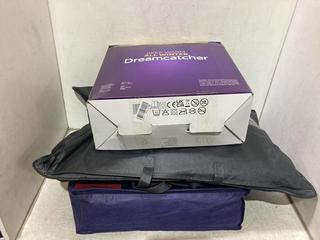 Lot 888  
            Chesterfield SR44 - Parcel Delivery Only 

                
3 X ASSORTED BEDDING ITEMS TO INCLUDE DREAMCATCHER ELECTRIC BLANKET - 203 X 152CM...
