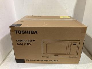 Lot 911  
            Chesterfield SR44 - Parcel Delivery Only 

                
TOSHIBA SIMPLICITY MATTERS MICROWAVE OVEN (LOCATION: C2)