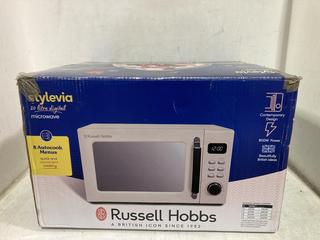 Lot 912  
            Chesterfield SR44 - Parcel Delivery Only 

                
RUSSELL HOBBS STYLEVIA 20 LITRE DIGITAL MICROWAVE (LOCATION: C2)
