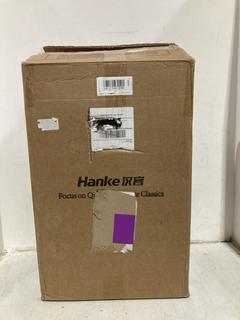 Lot 921  
            Chesterfield SR44 - Parcel Delivery Only 

                
HANKE HARD SHELL SUITCASE IN KHAKI (LOCATION: C2)