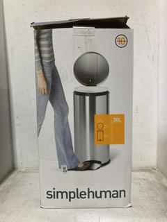Lot 929  
            Chesterfield SR44 - Parcel Delivery Only 

                
SIMPLEHUMAN 30L PEDAL BIN (LOCATION: C3)