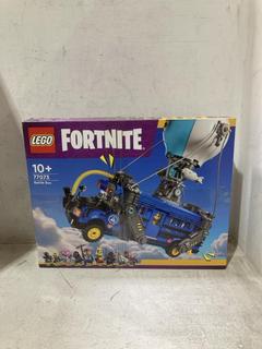 Lot 932  
            Chesterfield SR44 - Parcel Delivery Only 

                
LEGO FORTNIGHT BATTLE BUS 77073 (LOCATION: C3)