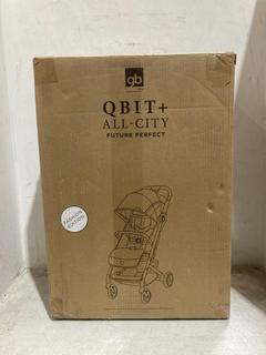 Lot 960  
            Chesterfield SR44 - Parcel Delivery Only 

                
QBIT + ALL CITY FUTURE PERFECT FASHION EDITION STROLLER (LOCATION: C4)