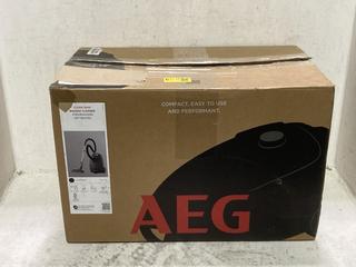 Lot 974  
            Chesterfield SR44 - Parcel Delivery Only 

                
AEG 3000 SERIES CLEAN BAGGED VACUUM CLEANER AB31C1GG (LOCATION: C5)