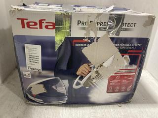 Lot 1035  
            Chesterfield SR47 - Parcel Delivery Only 

                
TEFAL PRO EXPRESS PROTECT STEAM GENERATOR IRON ORIGINAL RRP £340 (LOCATION: D6)