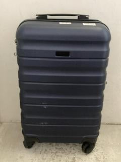 Lot 1133  
            Chesterfield SR47 - Parcel Delivery Only 

                
JOHN LEWIS HARDSIDE CABIN SUITCASE IN NAVY (1753026) (LOCATION: A1)