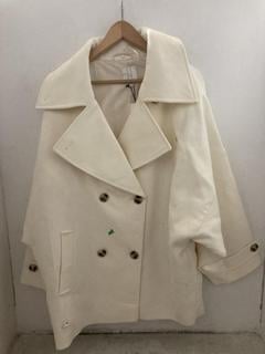 Lot 1135  
            Chesterfield SR47 - Parcel Delivery Only 

                
JOHN LEWIS OVOID PEACOAT IN WHITE SIZE 14 ORIGINAL RRP £115 (3357177) (LOCATION: A1)