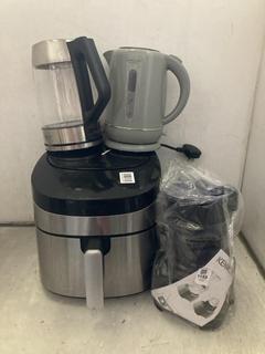 Lot 1155  
            Chesterfield SR47 - Parcel Delivery Only 

                
4 X ASSORTED APPLIANCES TO INCLUDE KENWOOD DUO PREP CHOPPER & GRINDER. (LOCATION:...