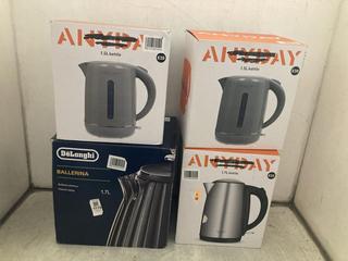 Lot 1178  
            Chesterfield SR47 - Parcel Delivery Only 

                
4 X ASSORTED KITCHEN APPLIANCES TO INCLUDE DELONGHI BALLERINA 1.7L KETTLE (357840...