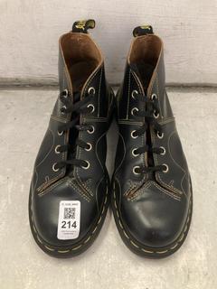 Lot 214  
            Chesterfield SR47 - Parcel Delivery Only 

                
DR MARTENS CHURCH VINTAGE BOOTS IN BLACK SIZE 4 ORIGINAL RRP £170 (LOCATION: A8)