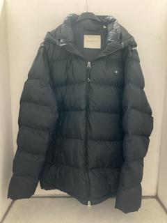 Lot 221  
            Chesterfield SR47 - Parcel Delivery Only 

                
GANT PADDED JACKET IN BLACK SIZE 3XL (LOCATION: A8)