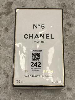 Lot 242  
            Chesterfield SR47 - Parcel Delivery Only 

                
CHANEL PARIS NO 5 100ML EAU DE PARFUM ORIGINAL RRP £149 (LOCATION: A9)